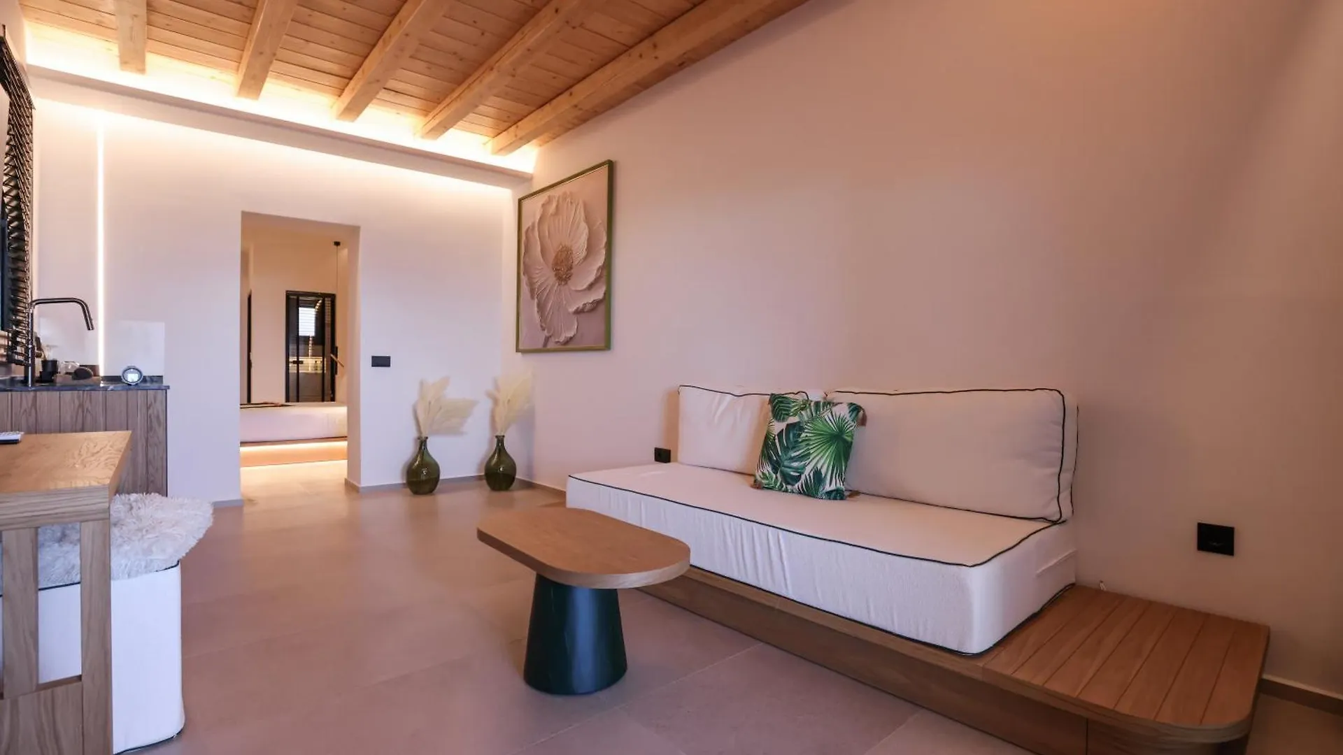 Queen Kalliopi Suites Plintri 0*,
