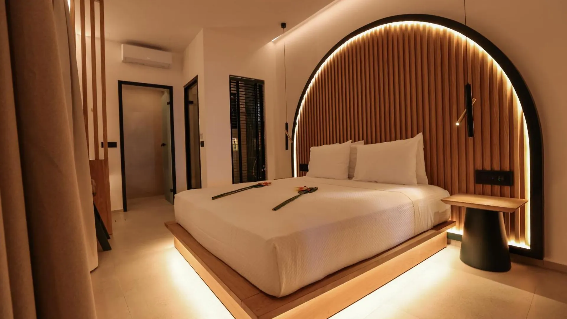 Queen Kalliopi Suites Plintri
